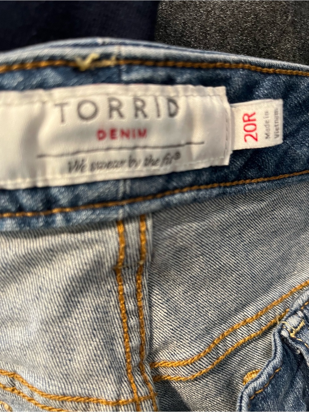 Torrid  Light Wash High-Rise Jeans - Blue